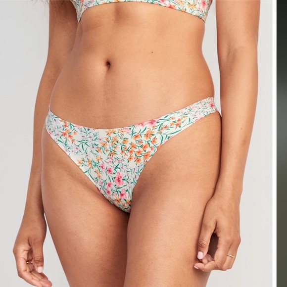 NWT OLD NAVY BUNDLE 3 PAIRS Low-Rise Soft-Knit No-Show Thong Underwear : Multi F - Picture 3 of 4